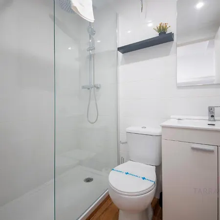 Tarracohomes-th08 Con Patio Privado En El Centro De Lejlighed *