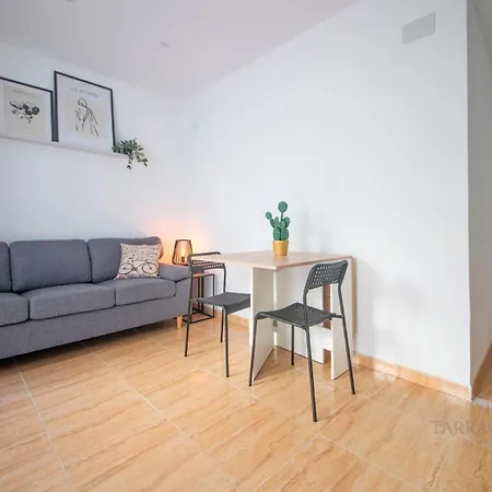Tarracohomes-th08 Con Patio Privado En El Centro De Lejlighed *