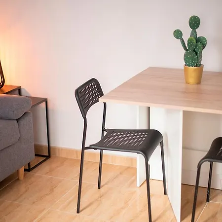 Tarracohomes-th08 Con Patio Privado En El Centro De Apartamento Tarragona